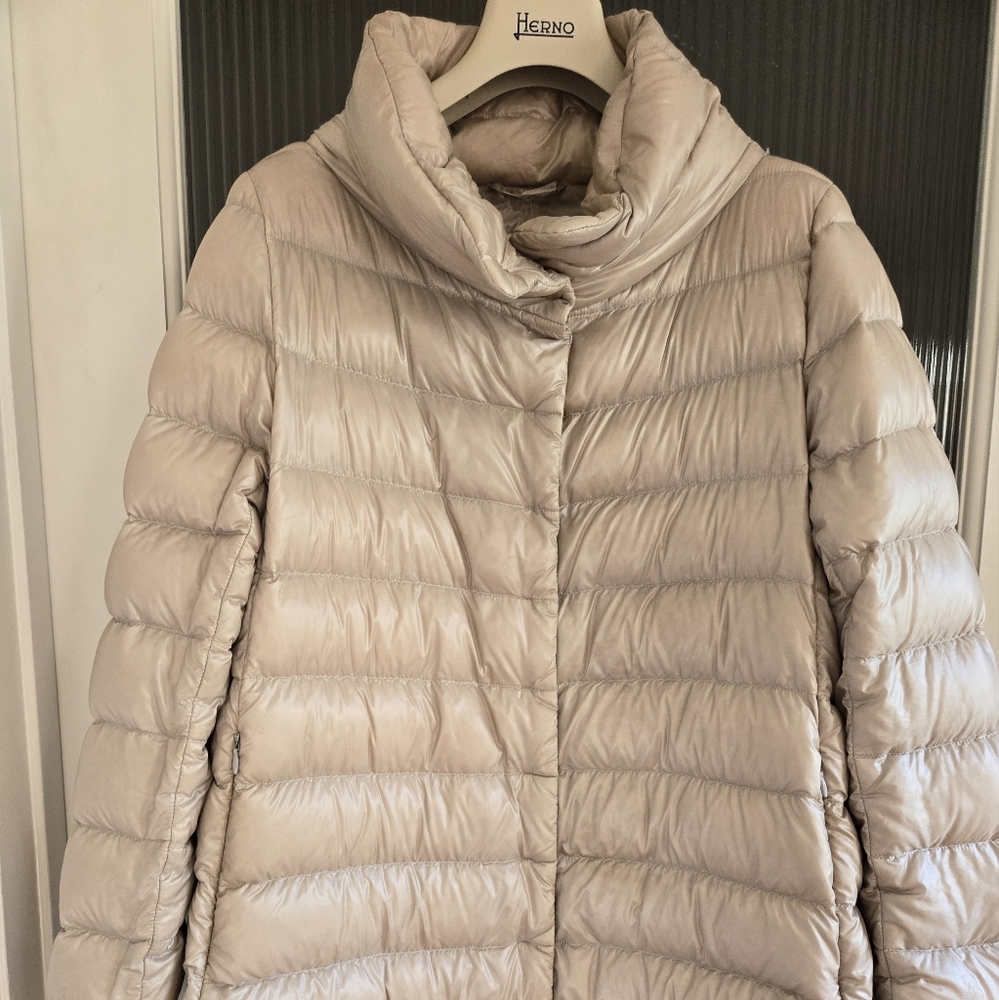 Womans Herno Size 48 Down Jacket